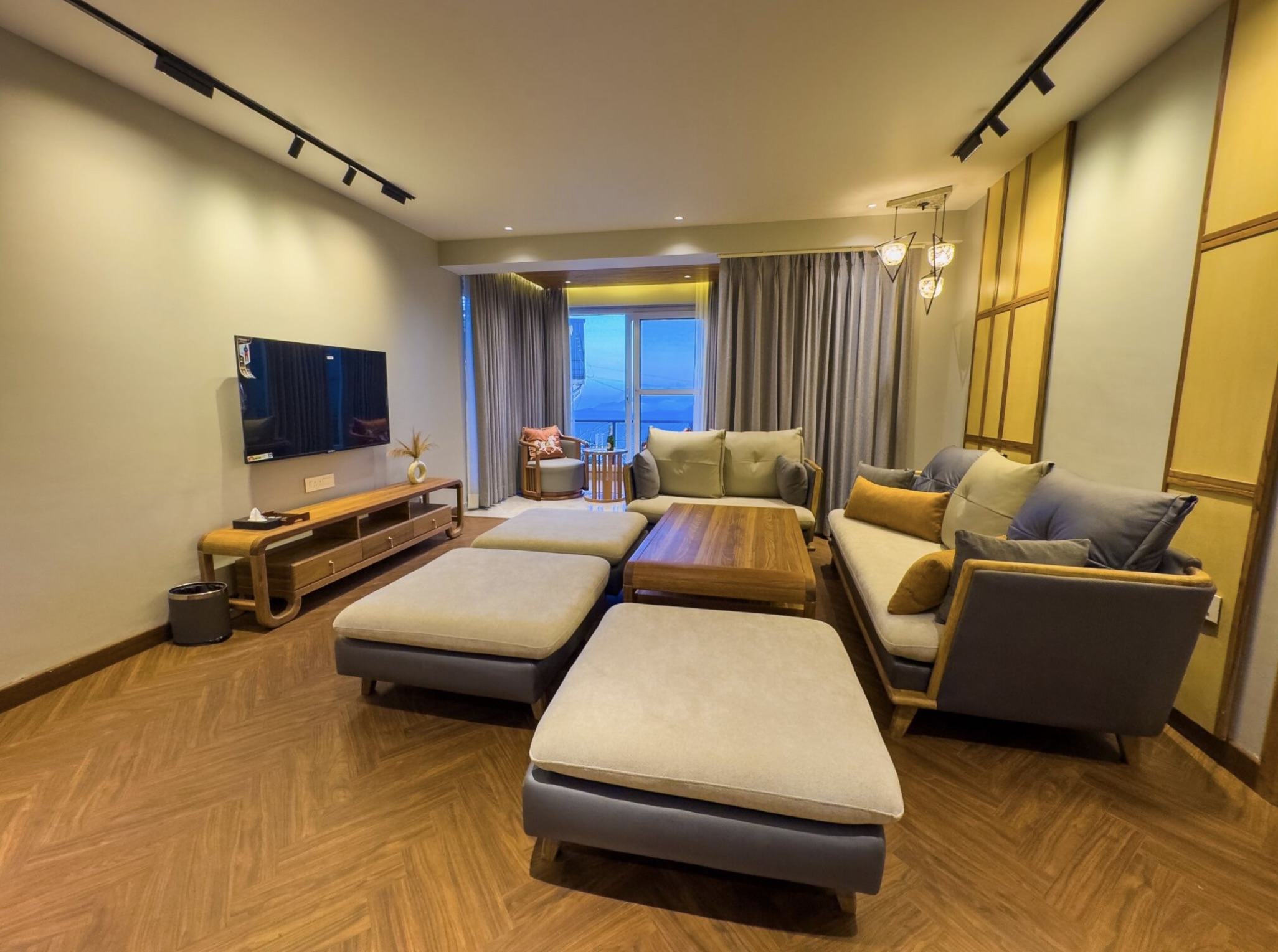 Flamingo Floor (With Living Room & Outdoor Seating) Living Area